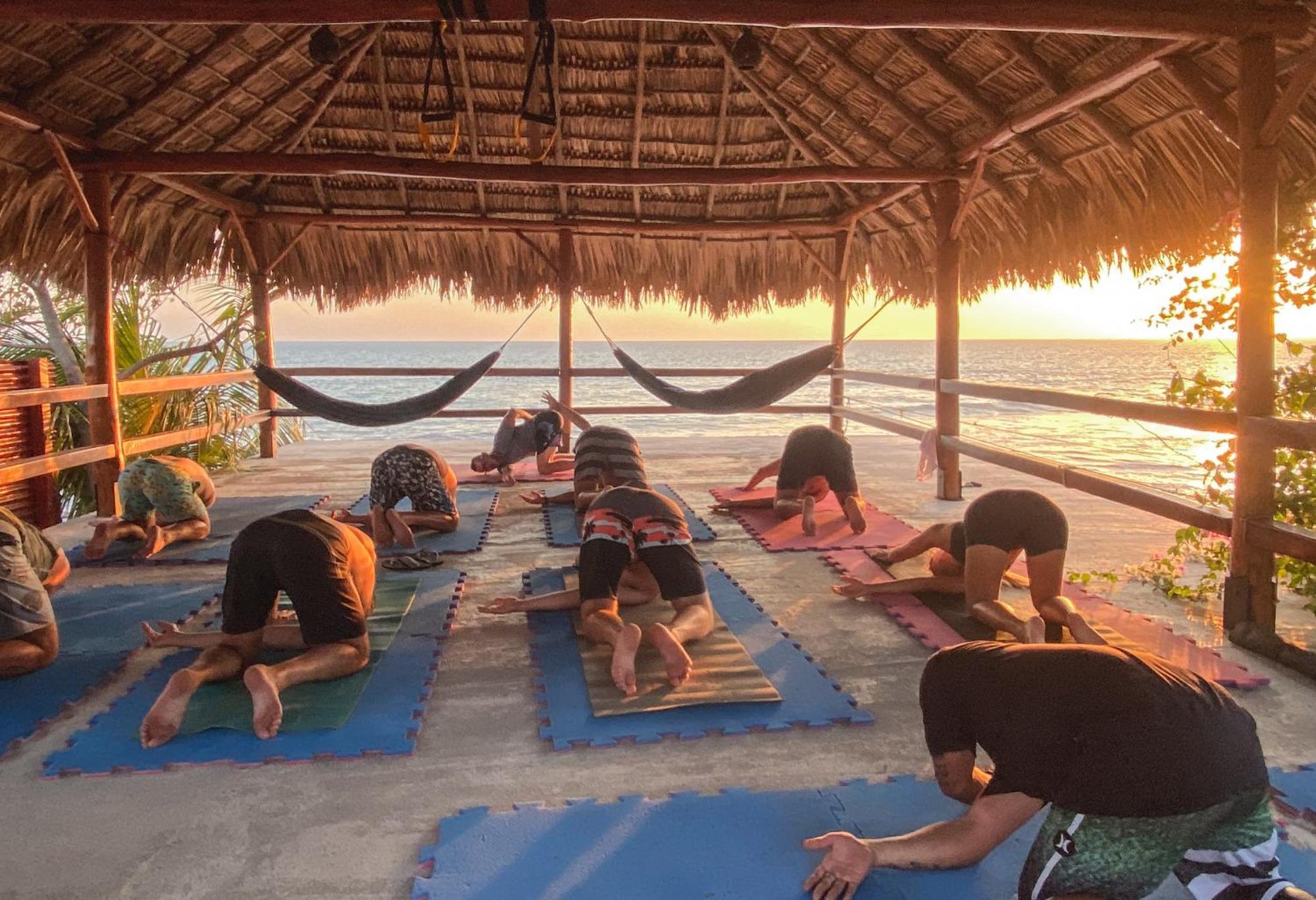 فيلا Miramar Surfcamp Puerto Sandino المظهر الخارجي الصورة
