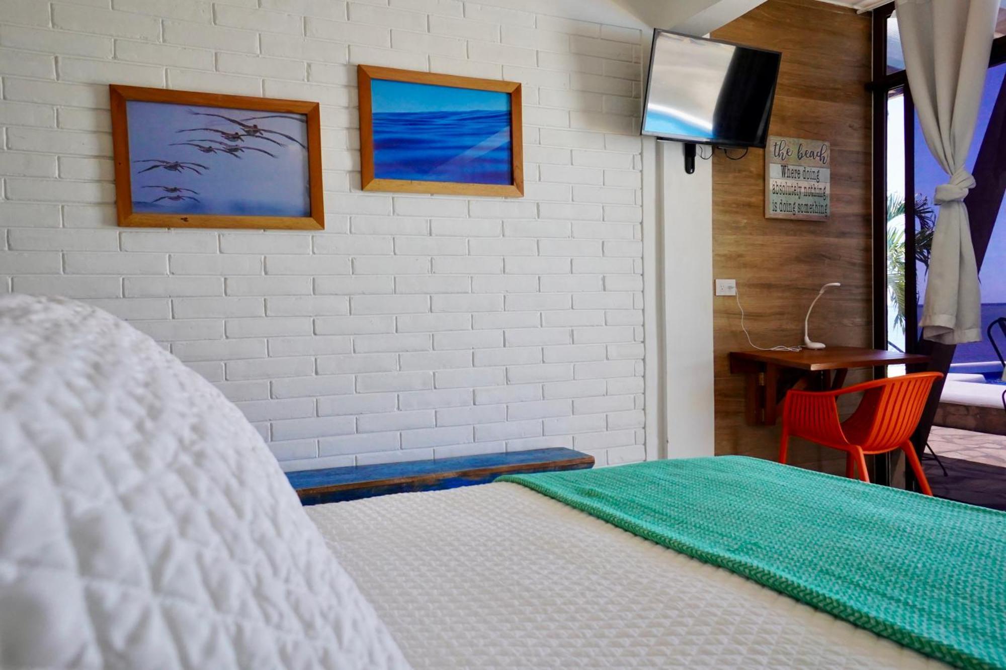 فيلا Miramar Surfcamp Puerto Sandino المظهر الخارجي الصورة