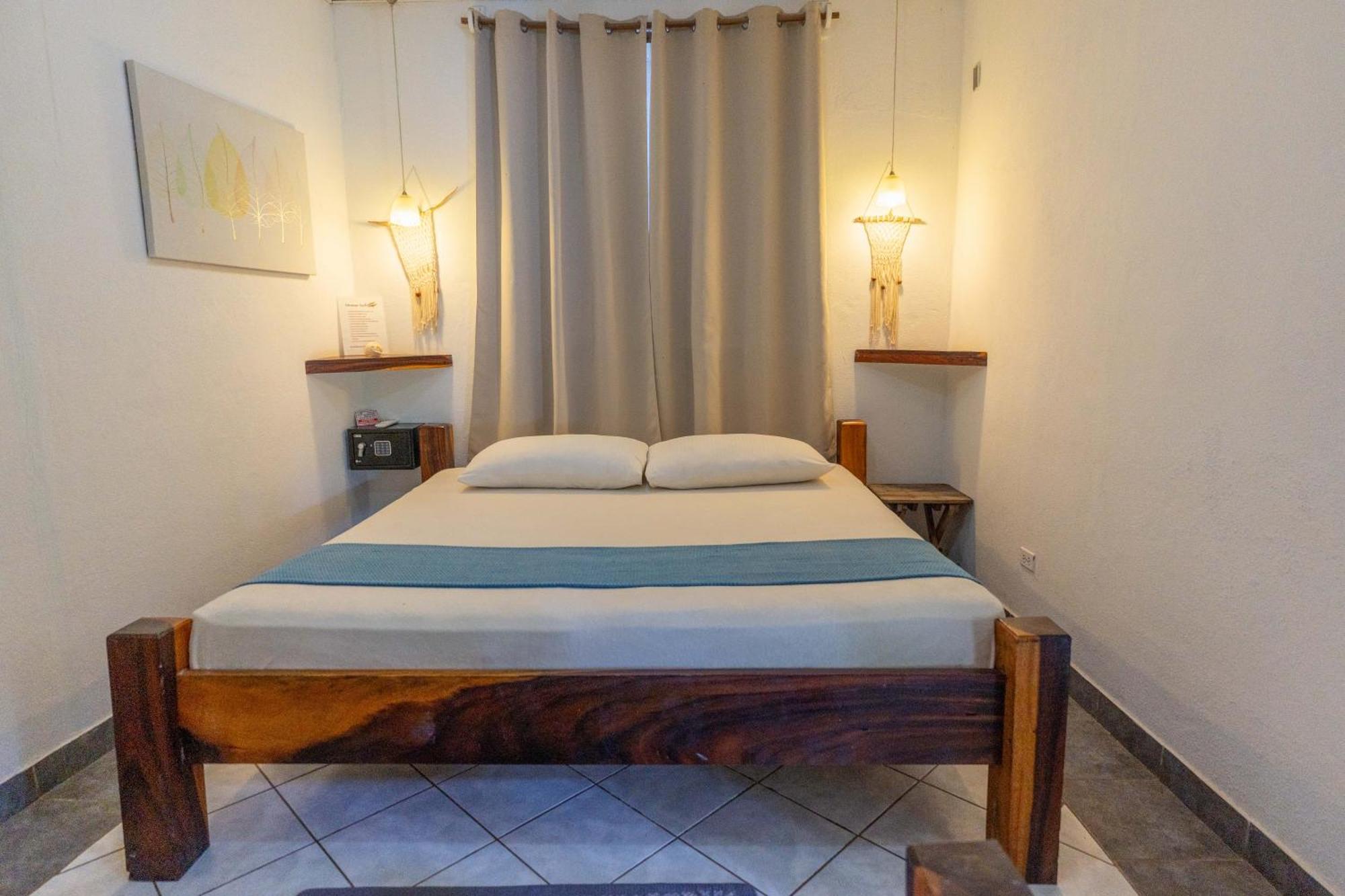 فيلا Miramar Surfcamp Puerto Sandino المظهر الخارجي الصورة