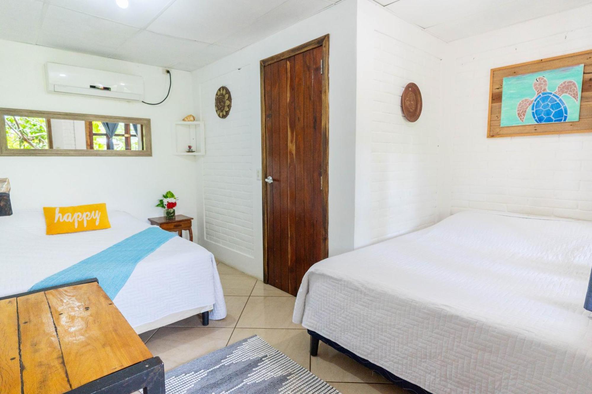 فيلا Miramar Surfcamp Puerto Sandino المظهر الخارجي الصورة