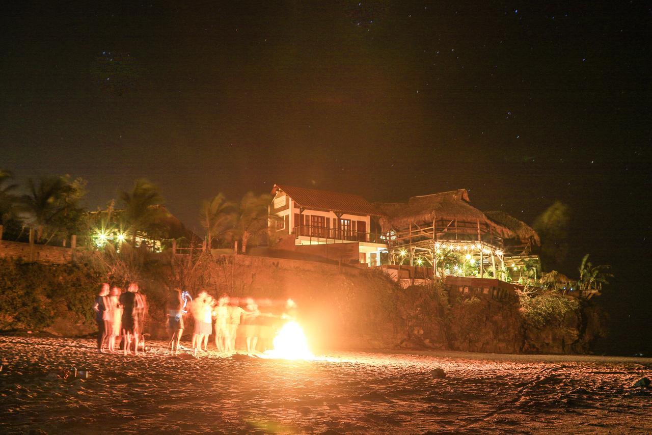 فيلا Miramar Surfcamp Puerto Sandino المظهر الخارجي الصورة